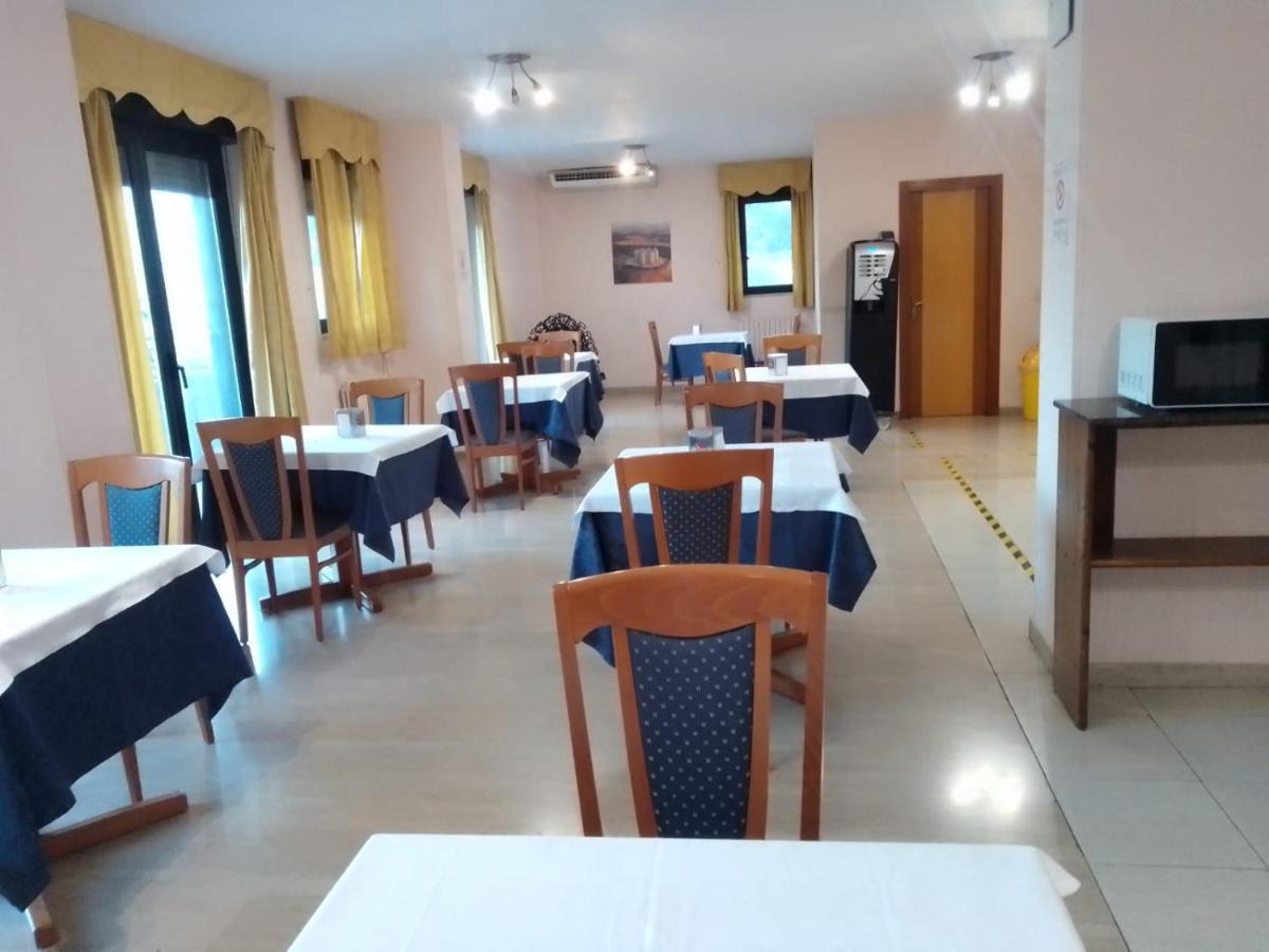 Campus Hotel Bari Exterior foto