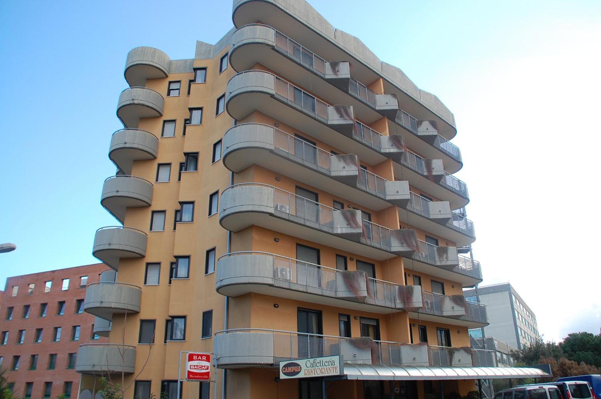 Campus Hotel Bari Exterior foto